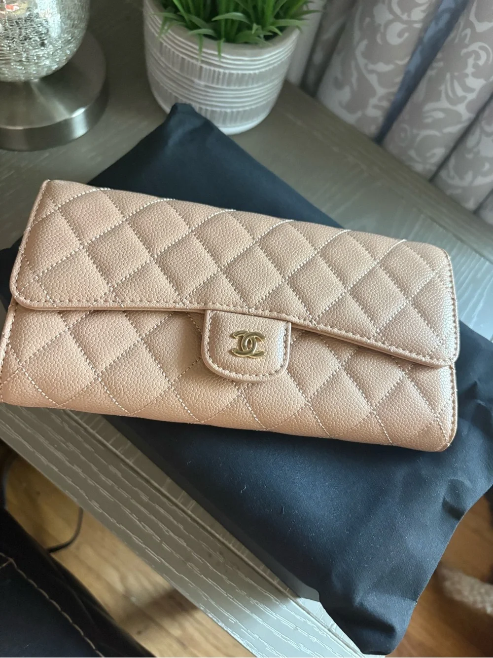 FASHION Quilted Leather Clutch with chain in  light Caramel with Gold Hardware